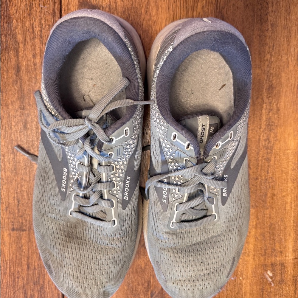 Brooks Men's Athletic Gray Sneakers EXTRA WIDE 4E